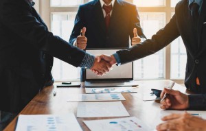 به‌کارگیری روش هیئت حل اختلاف (DRB) چه تاثیری بر قیمت مناقصه دارد؟