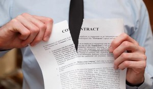 ۷ اشتباه رایج در قراردادهای ساخت‌ که باید از آن‌ها اجتناب کنید!